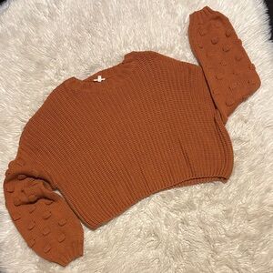 Burnt orange sweater 🧡